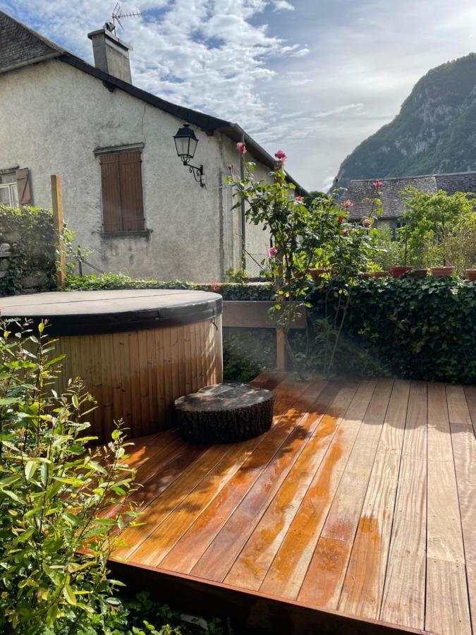 Le Monrepos Avec Jacuzzi Nordique Bielle Exterior foto